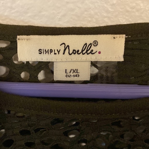 Blouse - Picture 4 of 4